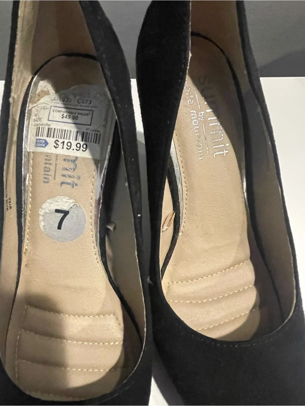 Elegant Black Pointed-Toe Women's Heels - Picture 4 of 5